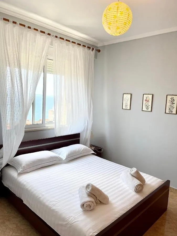 Ernest Apartments Sarandë 0*,