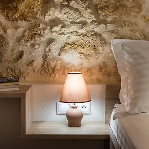 https://camara-hotel.rethymnohotels.net