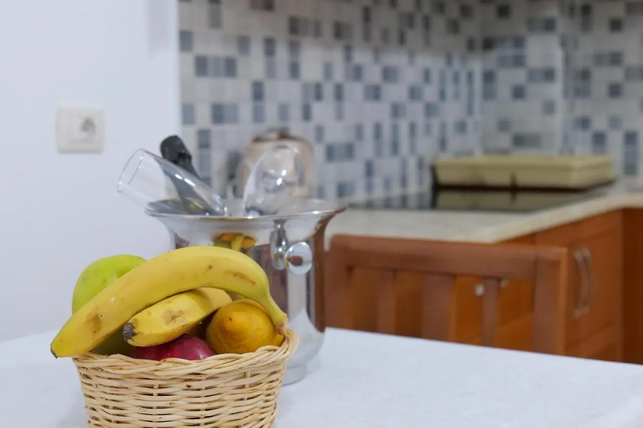 Ernest Apartments Sarande 0*,
